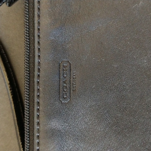 VGUC. Coach black leather wristlet. - Picture 3 of 4